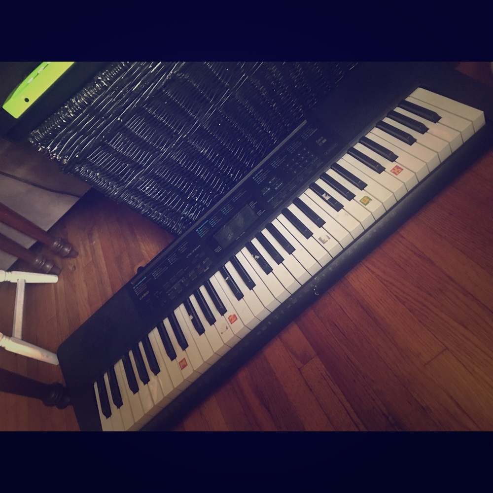 Piano keyboard